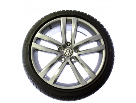 VW Golf VII Original 18 Zoll Winterradsatz Winterräder Salvador 5G0601025AF
