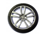 VW Golf VII Original 18 Zoll Winterradsatz Winterräder Salvador 5G0601025AF