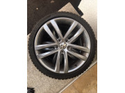 VW Golf VII Original 18 Zoll Winterradsatz Winterräder Salvador 5G0601025AF