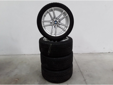 Original BMW 2er F87 M2 Winterradsatz V-Speiche 640M 235/40R18 95V RDC