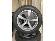 Original Porsche Macan 95B Winterradsatz RDKS 18 Zoll 95B601025AR/AS 