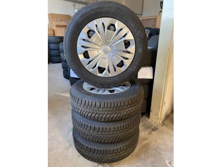 Winterradsatz mit Radzierblende Audi Q3 F3 Stahl 17 Zoll 215/65 R17 99H Gebraucht