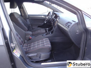  Volkswagen Golf GTI Performance 