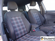  Volkswagen Golf GTI Performance 