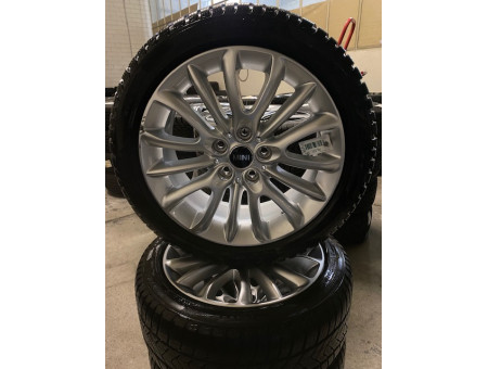 Winterräder Original MINI Net Spoke 519 Pirelli Winter Sottozero 3 225/45R17 6856047