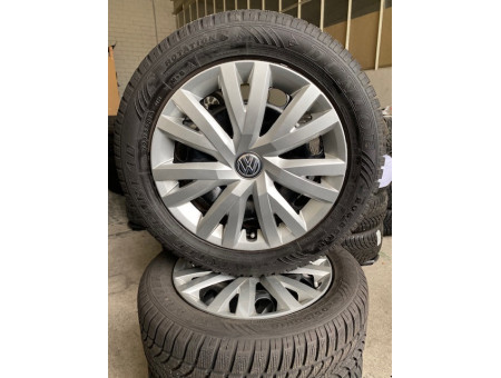 Winterräder Original Volkswagen Golf VII und Radzierblenden 5Q0601027BG