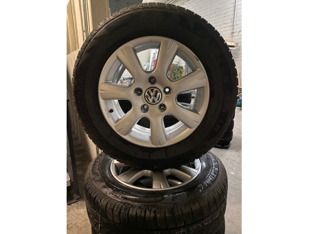 Winterräder Original VW Touareg Cascade Bridgestone 235/65R17 108H 7L6601025F