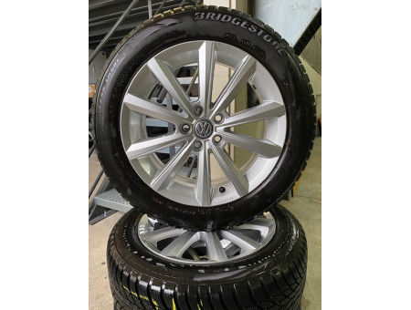 Winterräder Original VW Polo NF Merano Bridgestone Blizzak LM 001 185/60R16 86H 2G0601025AF