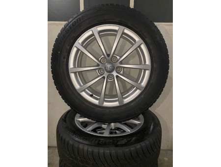Oryginalne koła zimowe Audi A6 F2 C8 5 V-Spoke Bridgestone 225/60R17 4K0601025