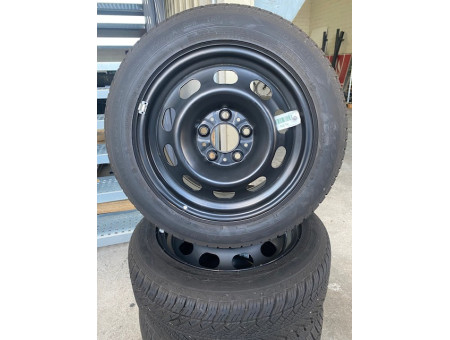 Oryginalne koła zimowe BMW 1er F20 F21 2er F22 F23 stalowe Good Year 205/55R16 91H 6786355