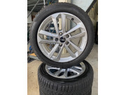 Ruote invernali originali Audi A3 GY 17 pollici 5-V-Speiche Pirelli 205/50R17 93H 8Y0601025L