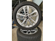 Ruedas de invierno originales Audi A3 GY 17 pulgadas 5-rayons-V Pirelli 205/50R17 93H 8Y0601025L