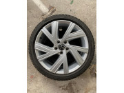 Winterräder Original VW Golf 6, 7, 8 VIII Bergamo Pirelli 225/40R18 92V XL DOT22 5H0601025AB