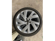 Winterräder Original VW Golf 6, 7, 8 VIII Bergamo Pirelli 225/40R18 92V XL DOT22 5H0601025AB