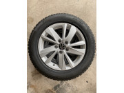 Winterräder Original VW Touran 5T1 Karlstad Pirelli 205/60R16 96H DOT23 5TA601025Q
