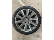 Winterräder Original Porsche Taycan Tequip Design Felgen 9J x 20 ET54 + 11J x 20 ET60, Goodyear 245/45 + 285/40 R20 9J1073600G