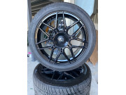 Roues hiver Origine Königsräder Type KR2 noir brillant 8,5Jx19 H2 245/45R19 DOT2023 SUPERIA KBA 53137