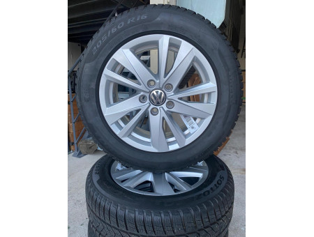 Roues hiver complètes Origine VW Touran 5T1 Karlstad Pirelli 205/60R16 96H DOT25 5TA601025Q