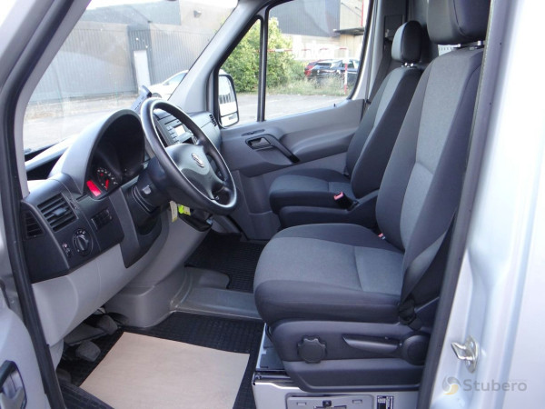 Volkswagen Crafter 30 Kastenwagen, Radstand: 3 250 mm, Motor: 2,0 l TDI 80 kW, Getriebe: 6-Gang, Modell 2016