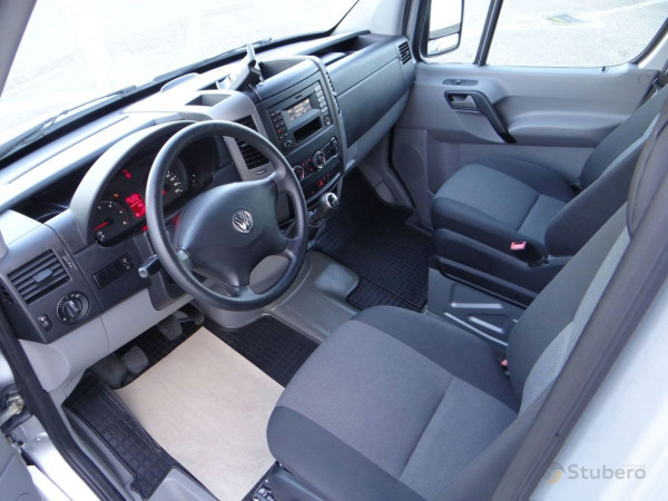 Volkswagen Crafter 30 fourgon fermé, empattement : 3 250 mm, moteur : 2,0 l TDI 80 kW, boîte de vitesses : 6 rapports, 2016